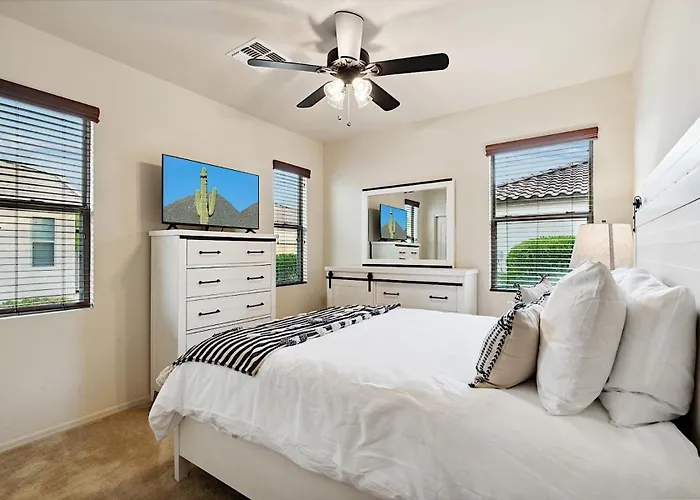 Holiday home Getaway At Power Ranch *